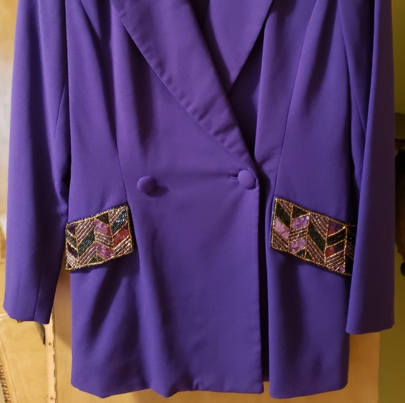 Purple/violet suit/ beaded collar - Picture 2 of 16